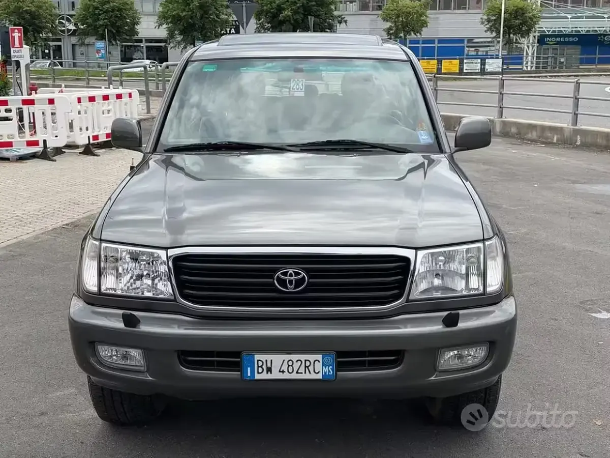 Usata Toyota Land Cruiser 204 CV (150 kW) 2002 Grigio SUV