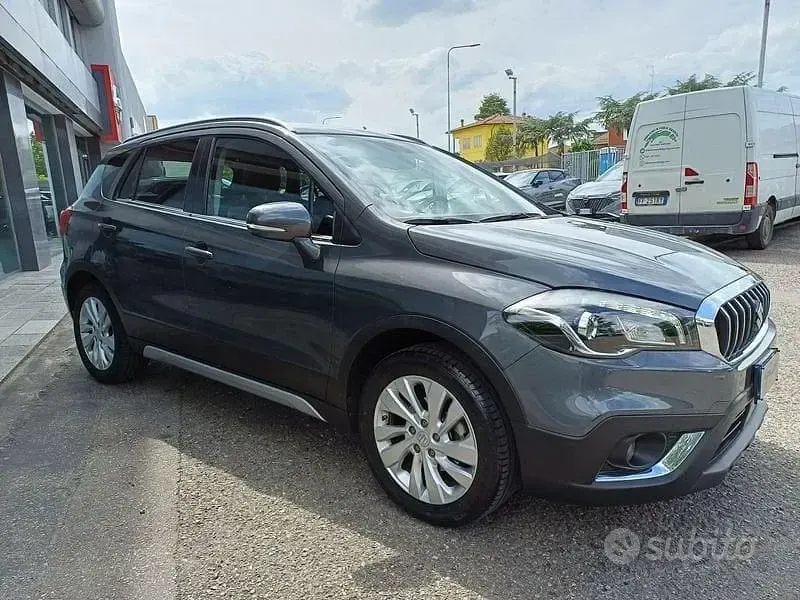 Usata Suzuki SX4 S-Cross 112 CV (82 kW) 2017 Grigio SUV
