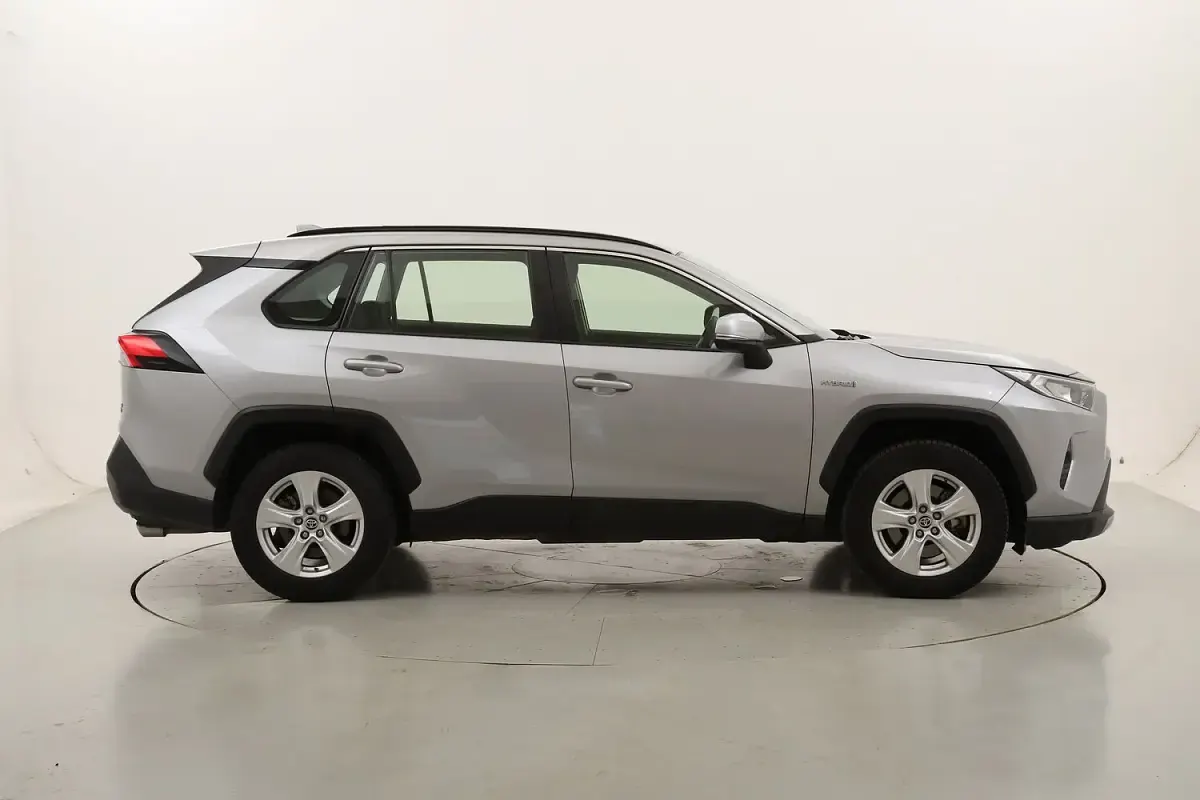 Usata Toyota RAV4 Hybrid Business Edition 222 CV (163 kW) 2021 SUV