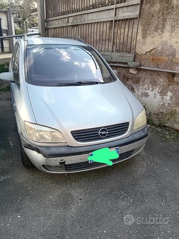 Usata Opel Zafira 2001 Monovolume