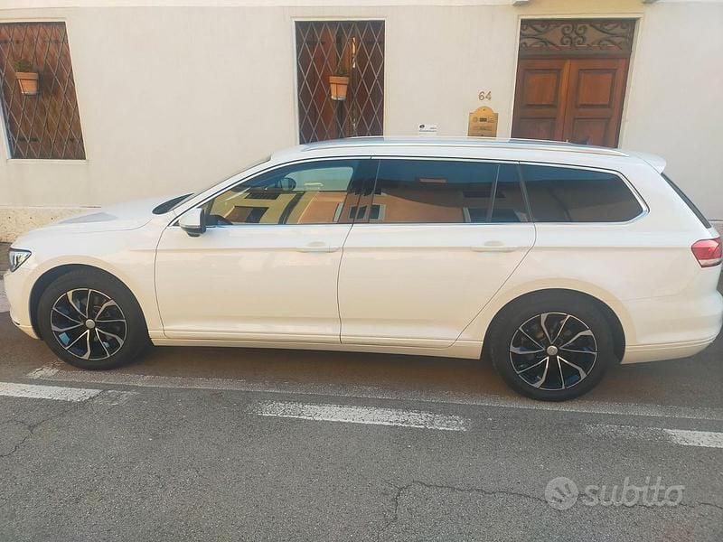 Usata VW Passat 150 CV (110 kW) 2019 Bianco Station wagon