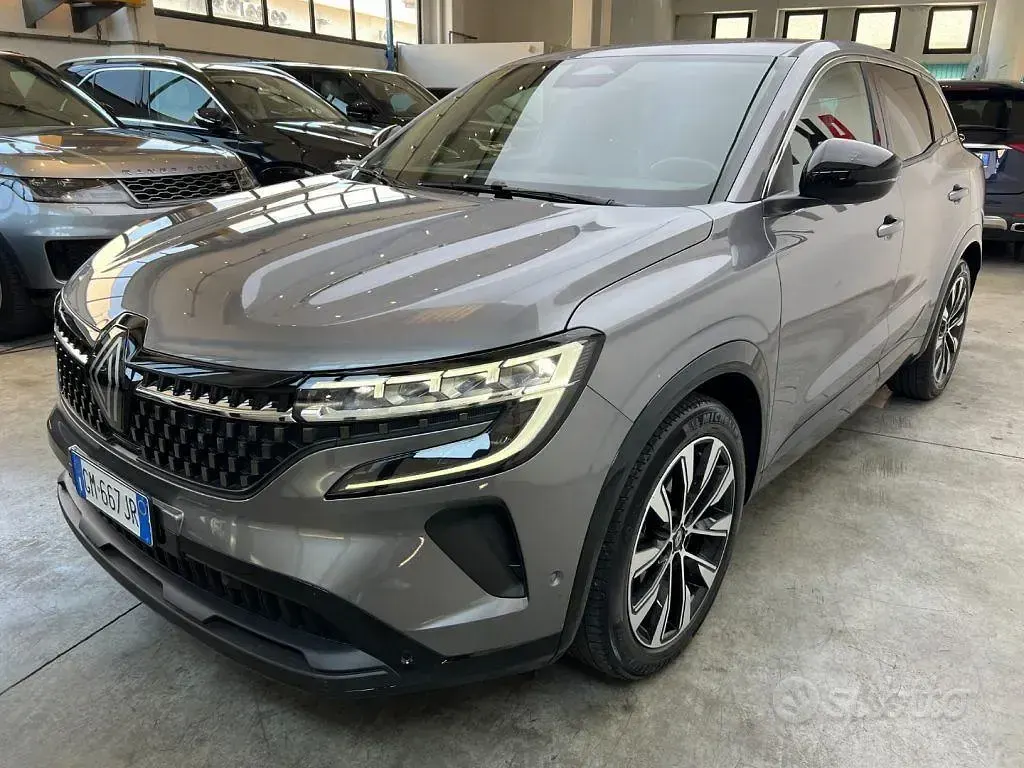 Usata Renault Austral Techno 131 CV (96 kW) 2023 Grigio SUV