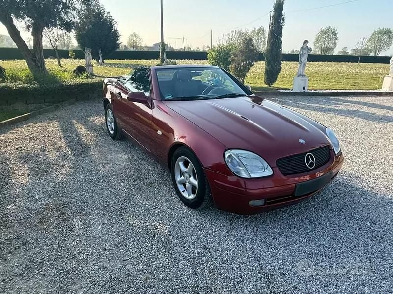 Usata Mercedes SLK200 135 CV (99 kW) 1999 Rosso Cabrio
