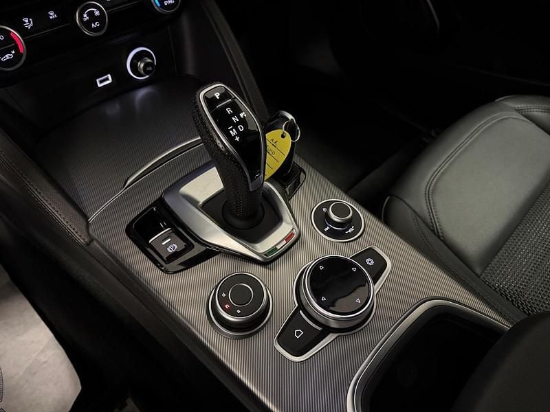 Usata Alfa Romeo Stelvio Sprint 190 CV (139 kW) 2021 Grigio SUV
