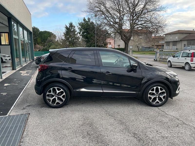 Occasion Renault Captur 90 ch (66 kW) 2018 Noir SUV