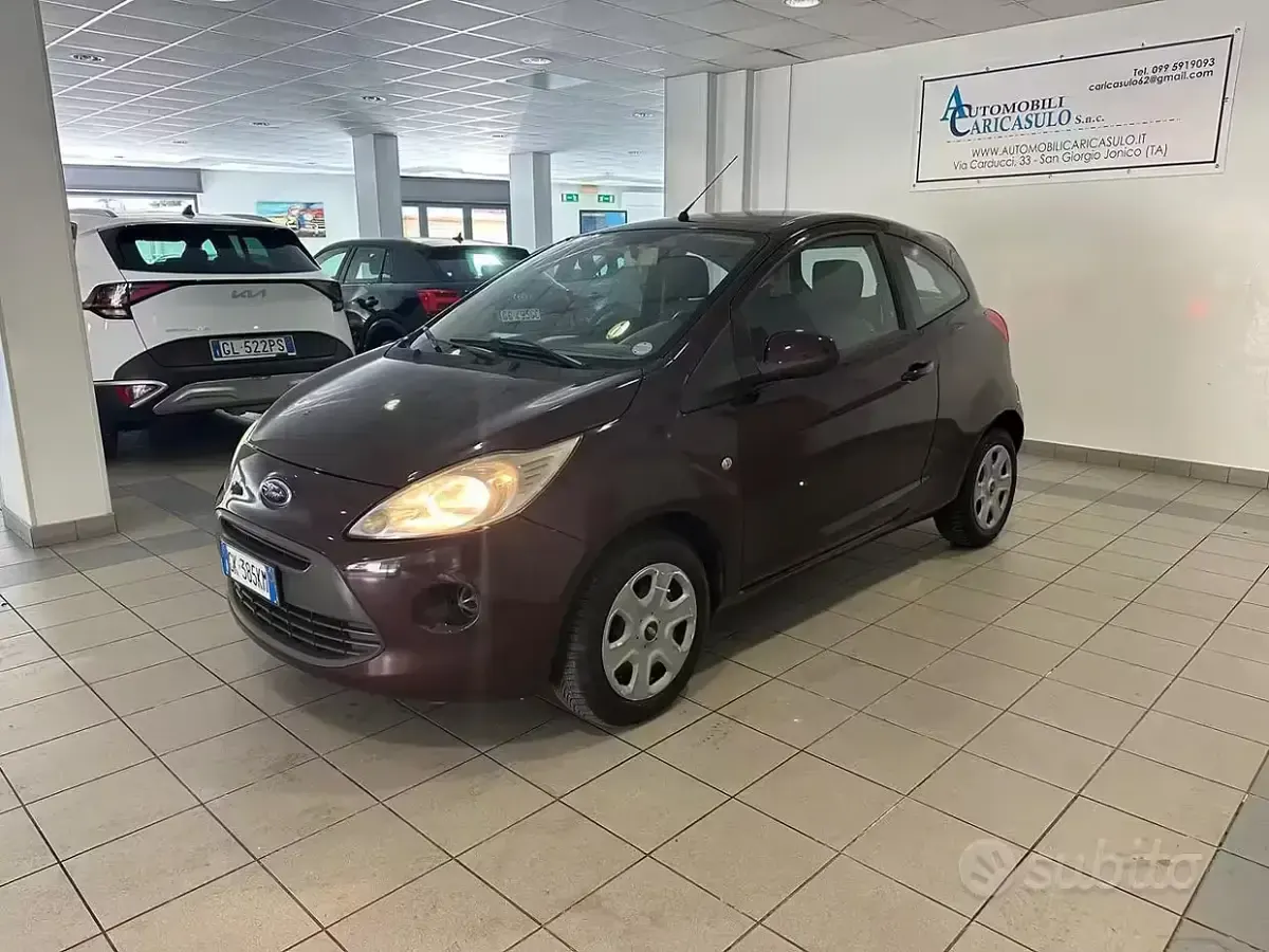 Usata Ford Ka Titanium 75 CV (55 kW) 2009 Viola metallizzato Utilitaria