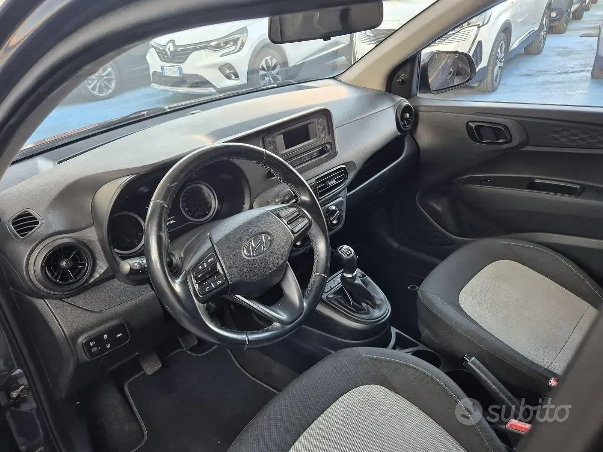 Usata Hyundai i10 Prime 68 CV (50 kW) 2022 Nero Utilitaria