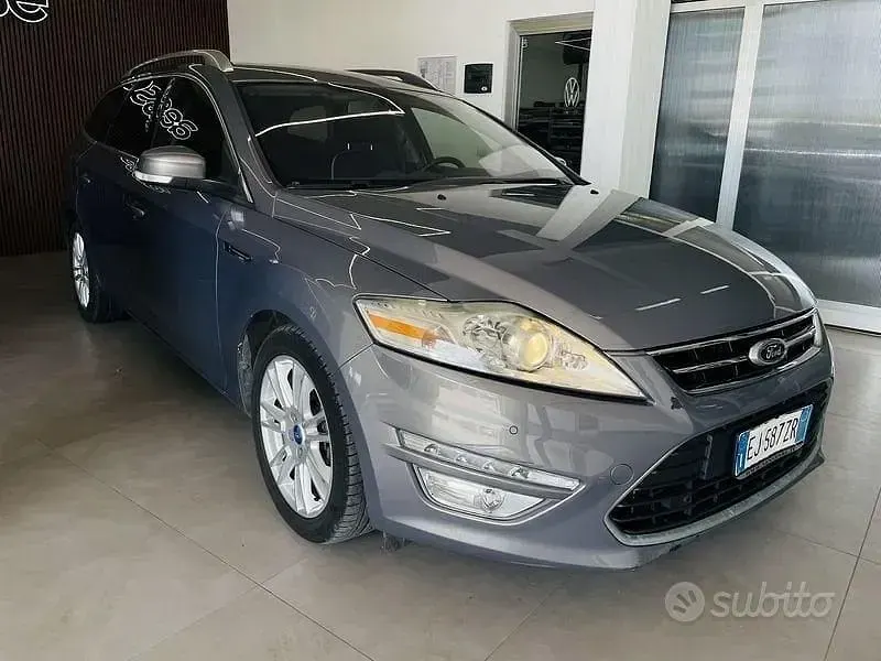 Usata Ford Mondeo Titanium 199 CV (146 kW) 2011 Grigio Station wagon