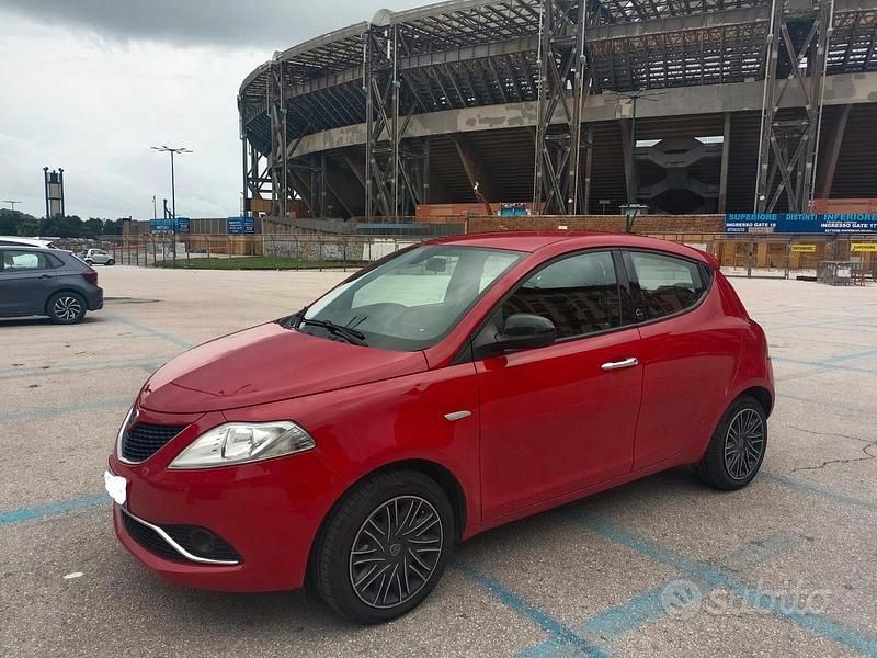 Usata Lancia Ypsilon 2020 Rosso Utilitaria