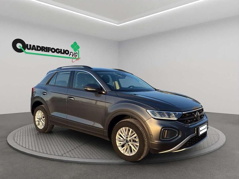 Używany VW T-Roc Life 150 KM (110 kW) 2022 Szary SUV