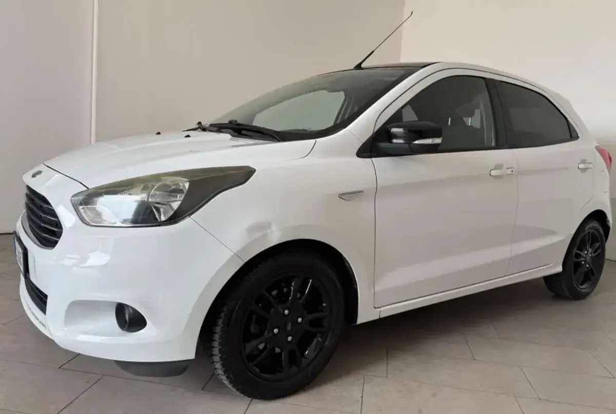 Usata Ford Ka Ultimate 86 CV (63 kW) 2017 Bianco Berlina