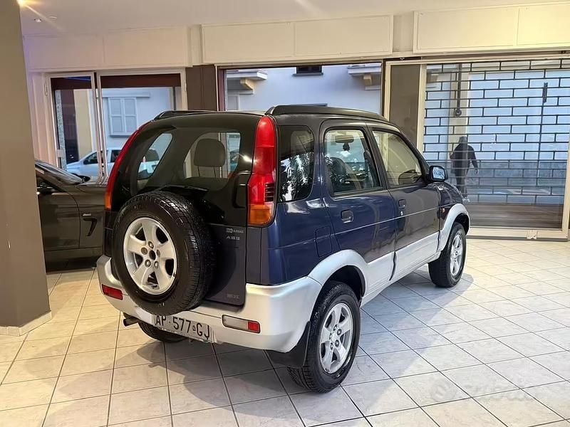 Usata Daihatsu Terios 1998 Blu SUV