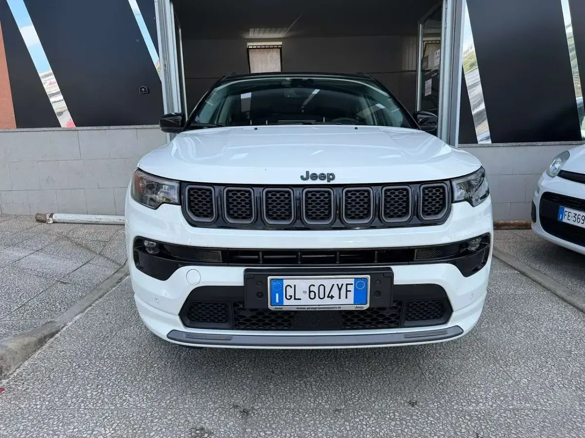 Usata Jeep Compass 179 CV (131 kW) 2022 Bianco SUV