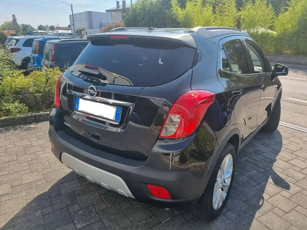 Usata Opel Mokka Cosmo 116 CV (85 kW) 2015 Nero metallizzato SUV