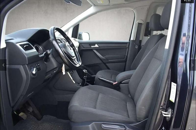 Usata VW Caddy 131 CV (96 kW) 2020 Nero Monovolume