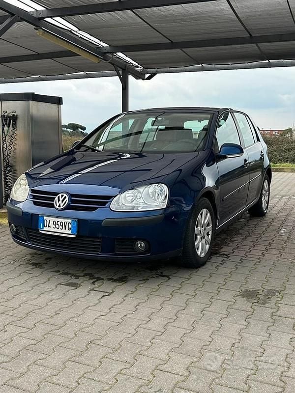 Usata VW Golf V 2007 Blu Berlina