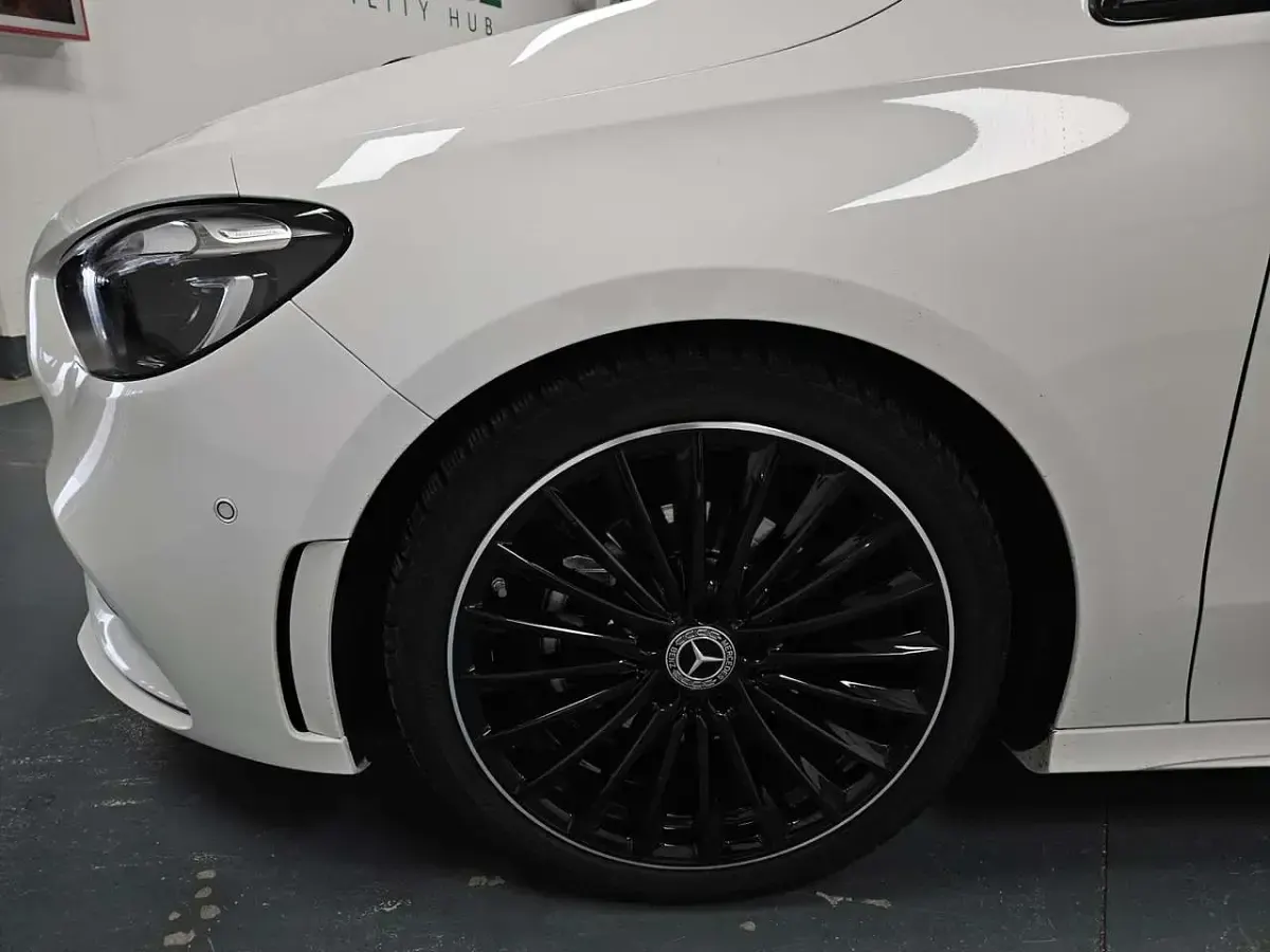Usata Mercedes B180 Advanced Plus 116 CV (85 kW) 2024 Bianco Utilitaria
