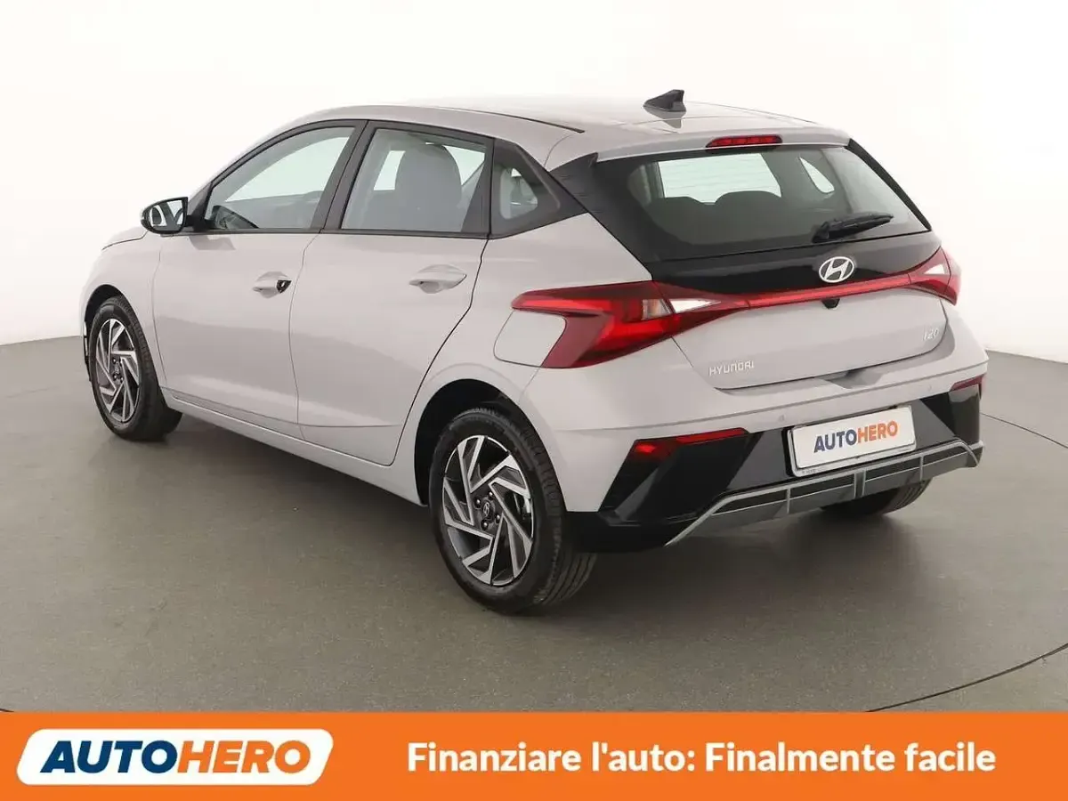 Nuova Hyundai i20 101 CV (74 kW) 2026 Argento Utilitaria