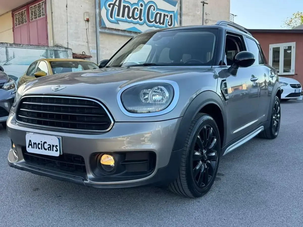 Usata Mini Cooper D Countryman 150 CV (110 kW) 2017 Argento SUV