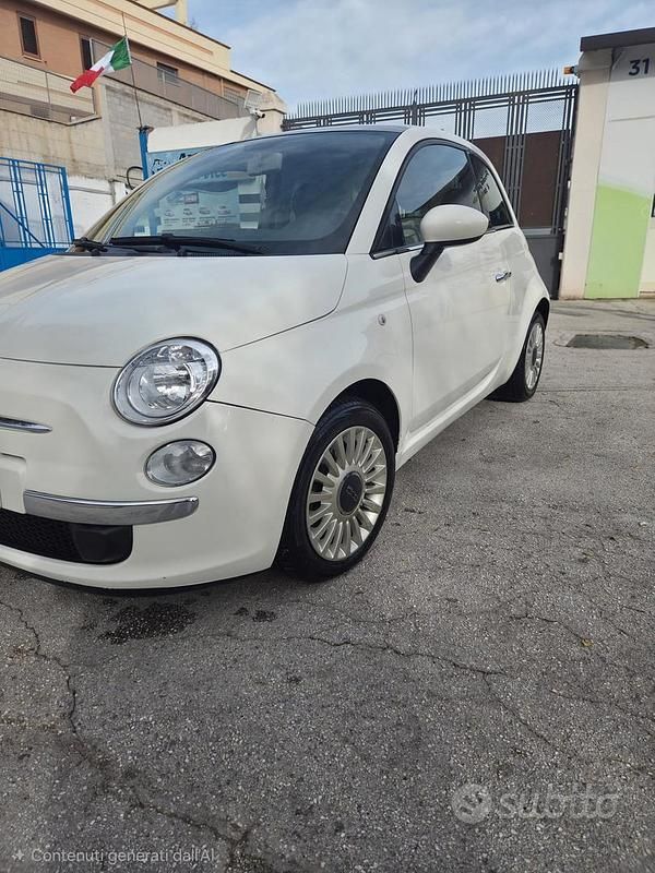 Usata Fiat 500 Lounge 95 CV (69 kW) 2011 Bianco Utilitaria