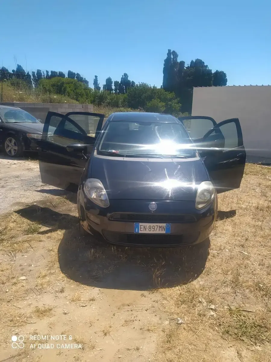 Usata Fiat Grande Punto S 77 CV (56 kW) 2012 Marrone Utilitaria