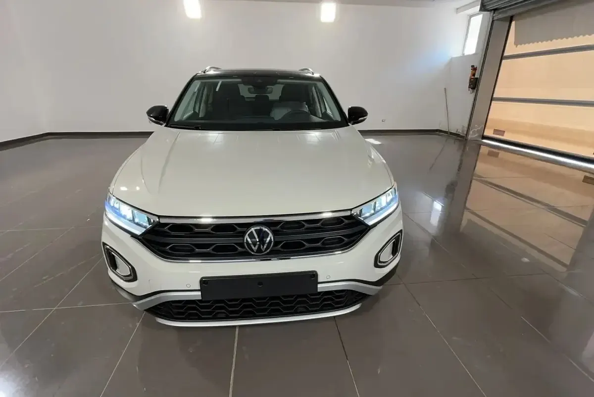 Nuova VW T-Roc Edition 150 CV (110 kW) 2026 Nera SUV