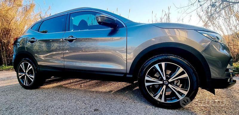 Usata Nissan Qashqai 131 CV (96 kW) 2019 Grigio SUV