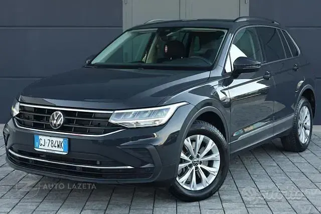 Usata VW Tiguan Life 150 CV (110 kW) 2022 Grigio SUV