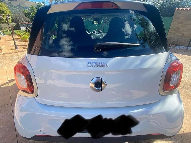Usata Smart ForFour Passion 71 CV (52 kW) 2016 Bianco Utilitaria