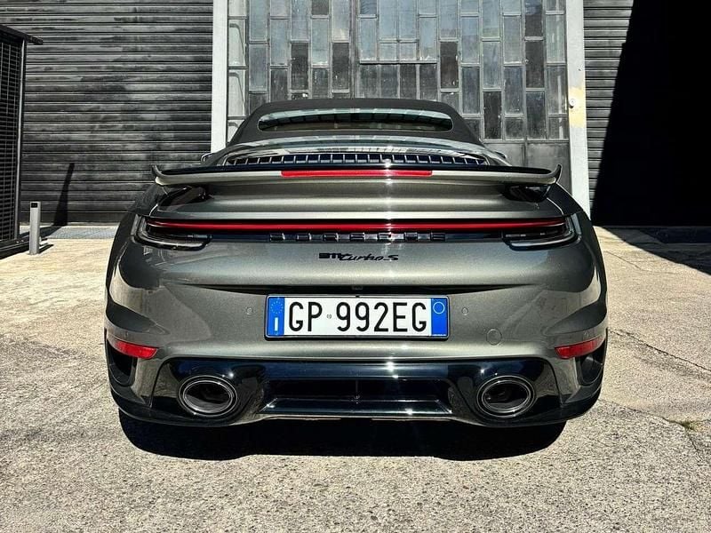 Usata Porsche 911 Turbo S Cabriolet 650 CV (478 kW) 2021 Grigio Cabrio