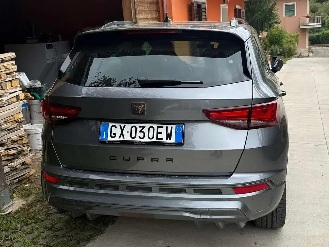 Usata Cupra Ateca 150 CV (110 kW) 2024 Grigio SUV