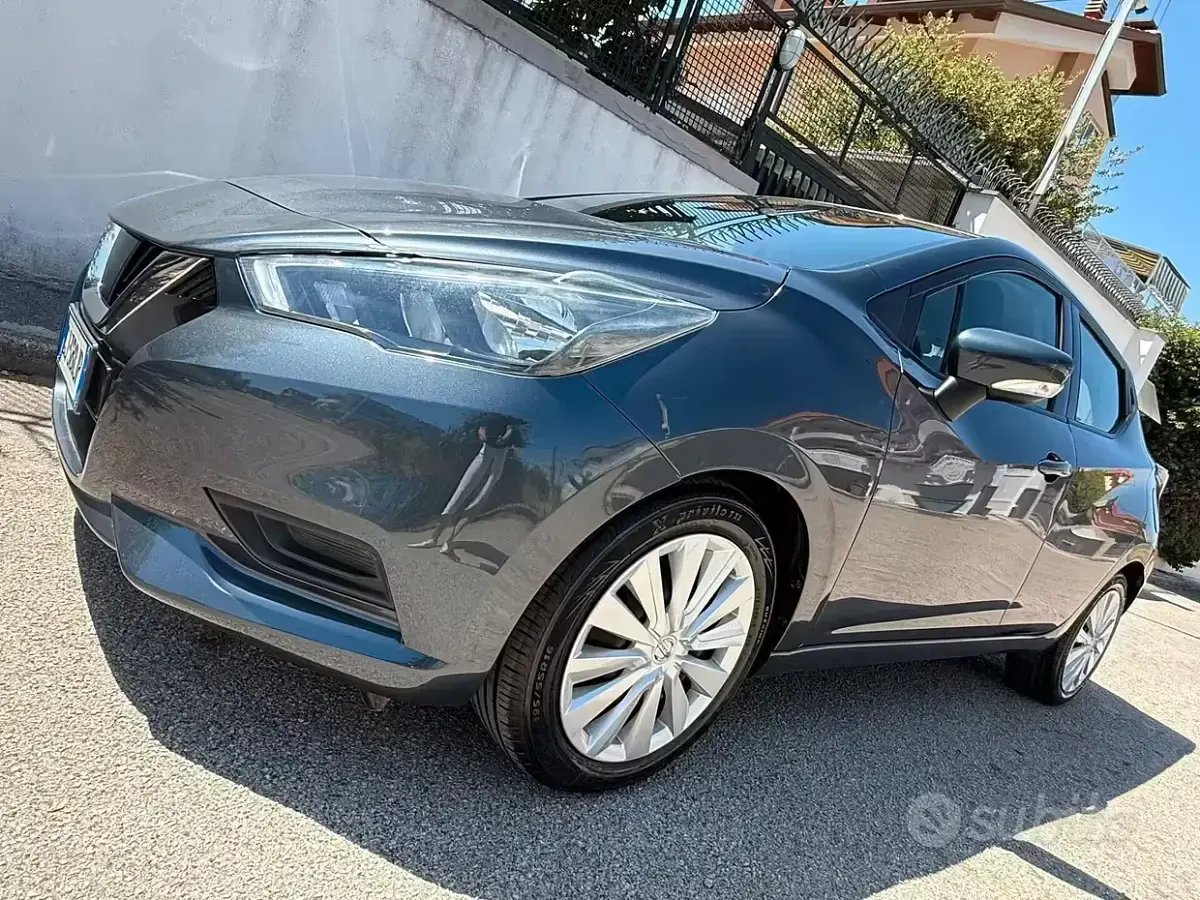 Usata Nissan Micra Acenta 92 CV (67 kW) 2022 Grigio Utilitaria