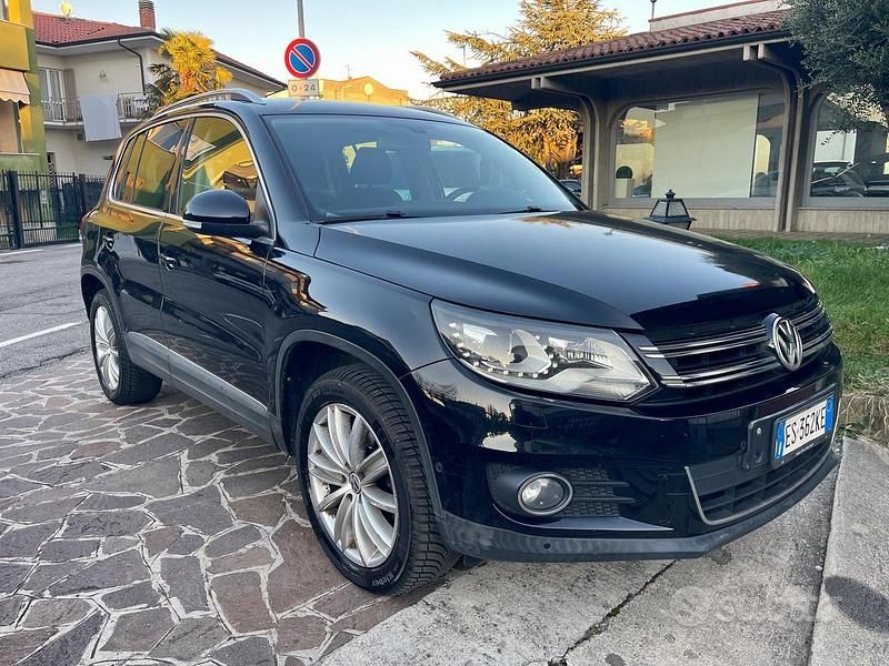 Nero Usata 2013 VW Tiguan Sportline SUV | 11.800 € (Buon prezzo) - Immagine 1/4