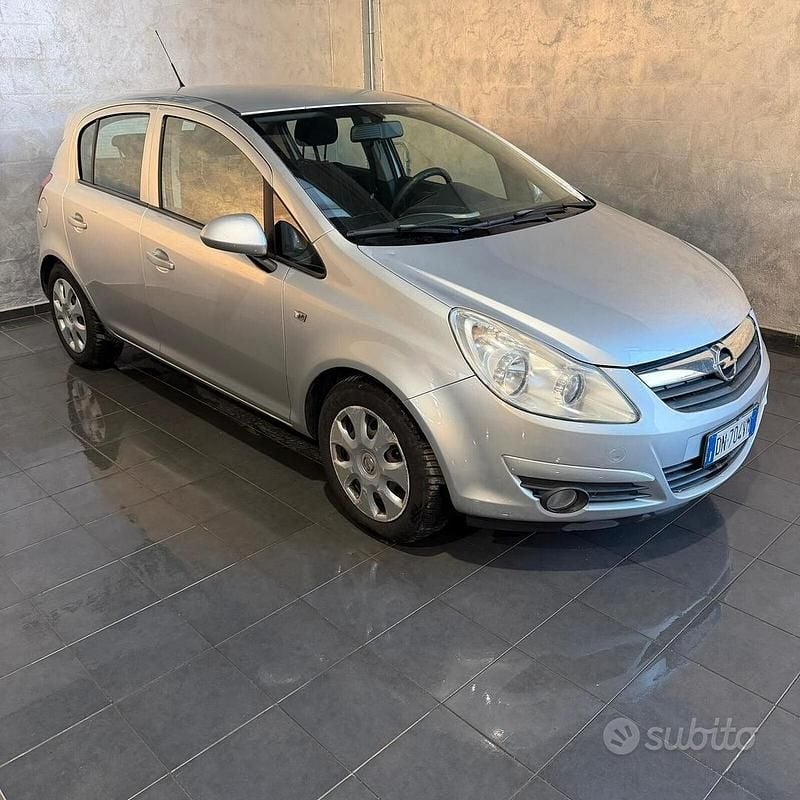 Usata Opel Corsa Club 80 CV (58 kW) 2008 Grigio Berlina