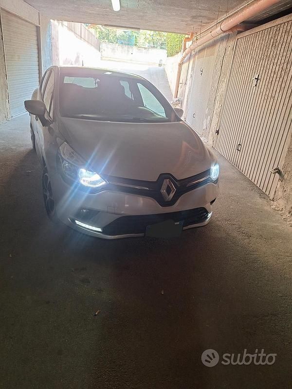 Usata Renault Clio IV 90 CV (66 kW) 2019 Grigio Berlina