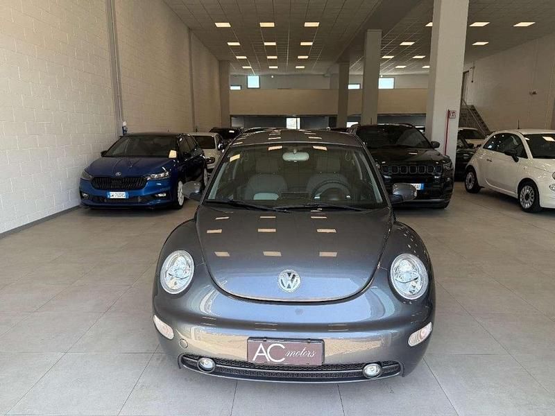 Usata VW Beetle 105 CV (77 kW) 2005 Grigio Utilitaria