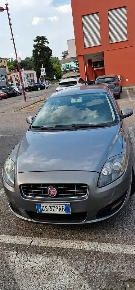 Usata Fiat Croma 120 CV (88 kW) 2008 Marrone Station wagon