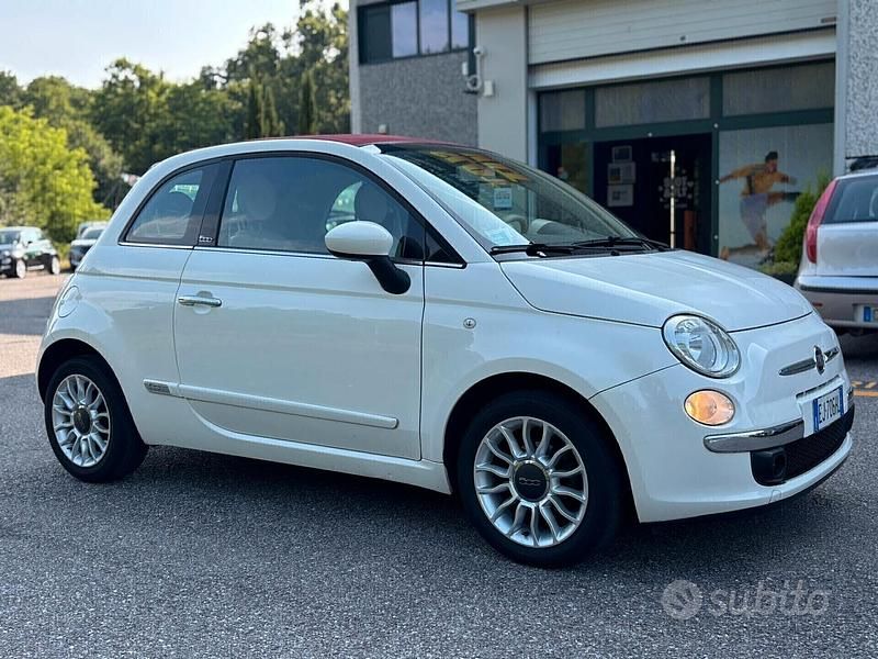 Usata Fiat 500C Lounge 69 CV (50 kW) 2011 Bianco Cabrio