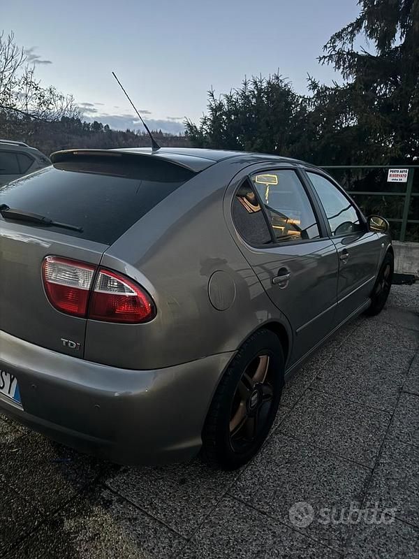 Usata Seat Leon Sport 150 CV (110 kW) 2005 Berlina