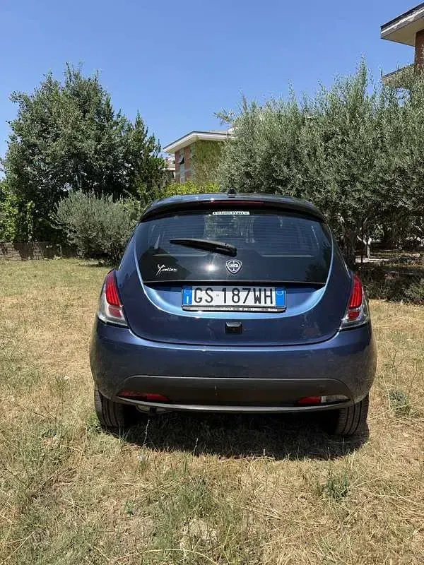 Usata Lancia Ypsilon 69 CV (50 kW) 2024 Utilitaria