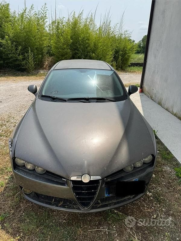 Grigio Usata 2008 Alfa Romeo 159 Station wagon | 1500 € - Immagine 1/4