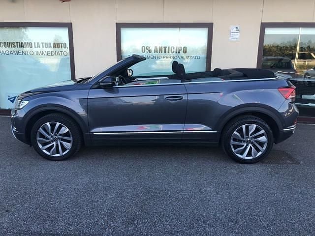 Usata VW T-Roc Cabriolet Style 110 CV (80 kW) 2024 Grigio scuro Cabrio