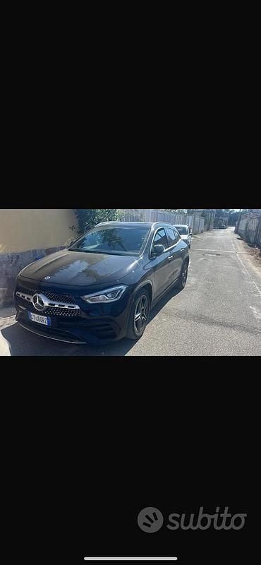 Nero Usata 2021 Mercedes GLA200 SUV | 28.000 € (Super prezzo) - Immagine 1/4