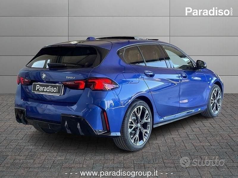 Nuova BMW 120 M Sport 163 CV (119 kW) 2025 Blu Utilitaria