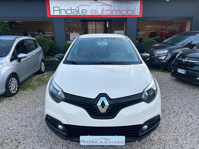 Usata Renault Captur 90 CV (66 kW) 2016 Beige SUV