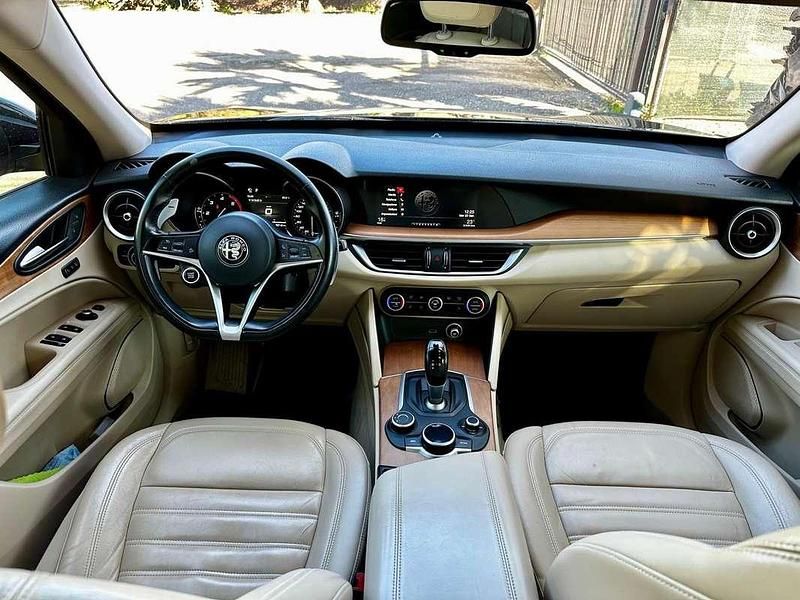 Usata Alfa Romeo Stelvio Business 209 CV (153 kW) 2018 SUV
