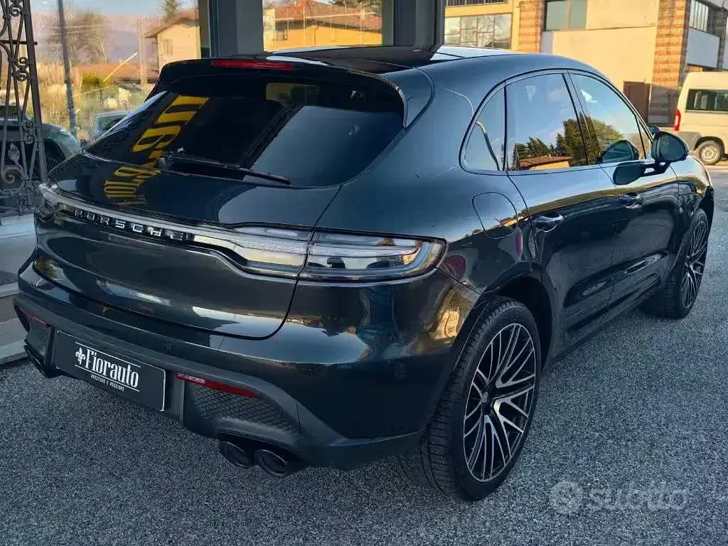 Usata Porsche Macan 381 CV (280 kW) 2022 Grigio scuro SUV