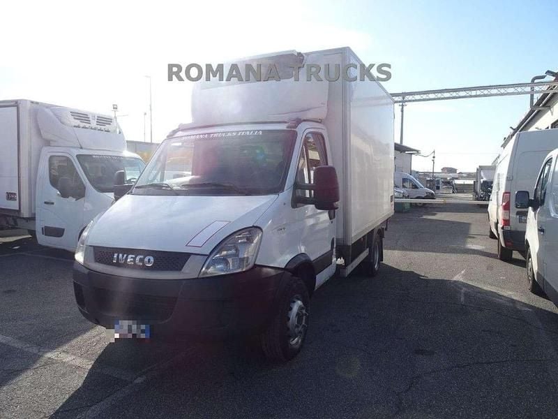 Usata Iveco Daily 145 CV (106 kW) 2011 Bianco Furgone
