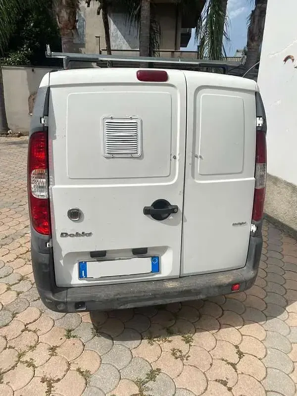 Usata Fiat Doblò S 75 CV (55 kW) 2009 Monovolume