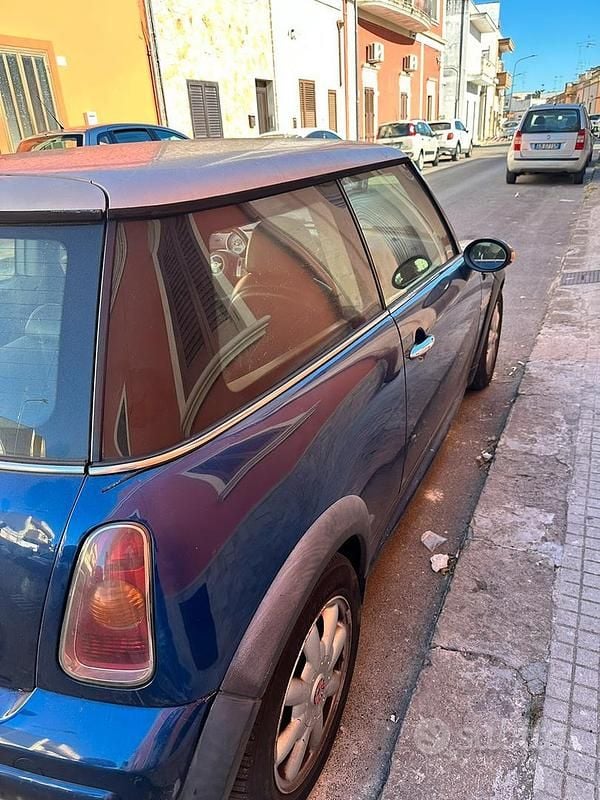 Usata Mini One D 75 CV (55 kW) 2003 Blu Utilitaria